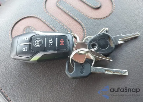 2017 Ford F-150 King Ranch из США, поврежденный, VIN 1FTFW1EF7HFB21516